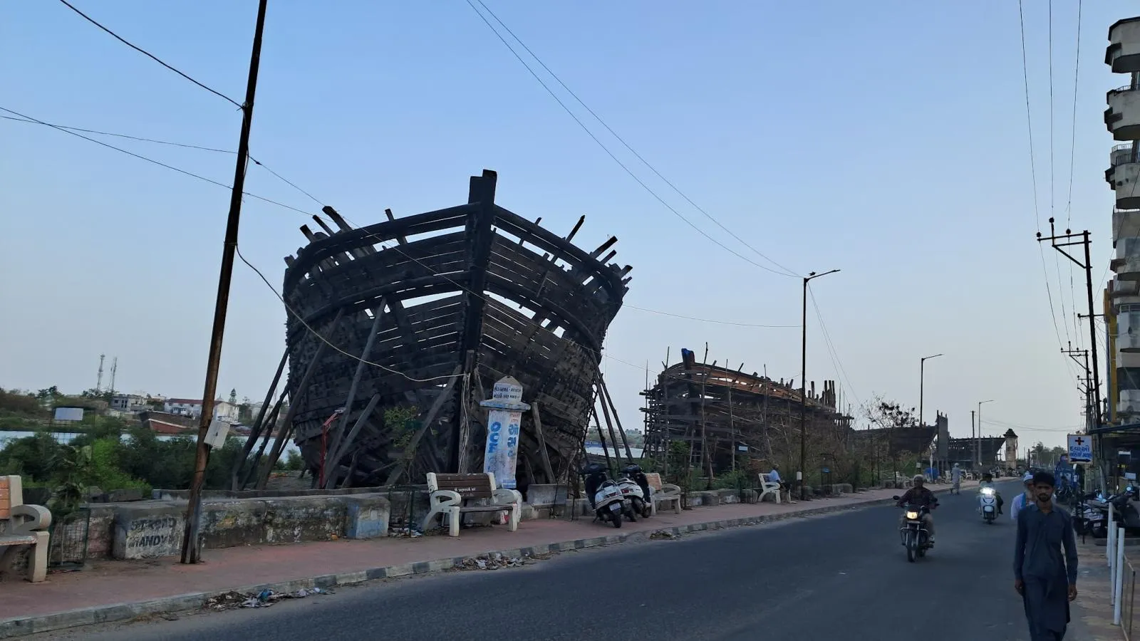 Shopping in Mandvi markets